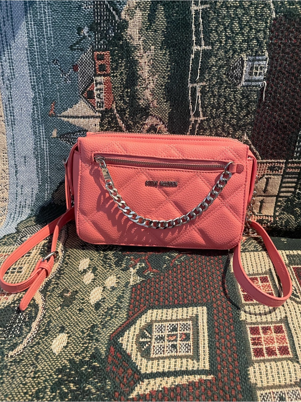 Steven Madden Coral Quilted Crossbody Bag